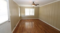 Building Photo - Cozy Duplex Downtown Pell City - Upstairs ...