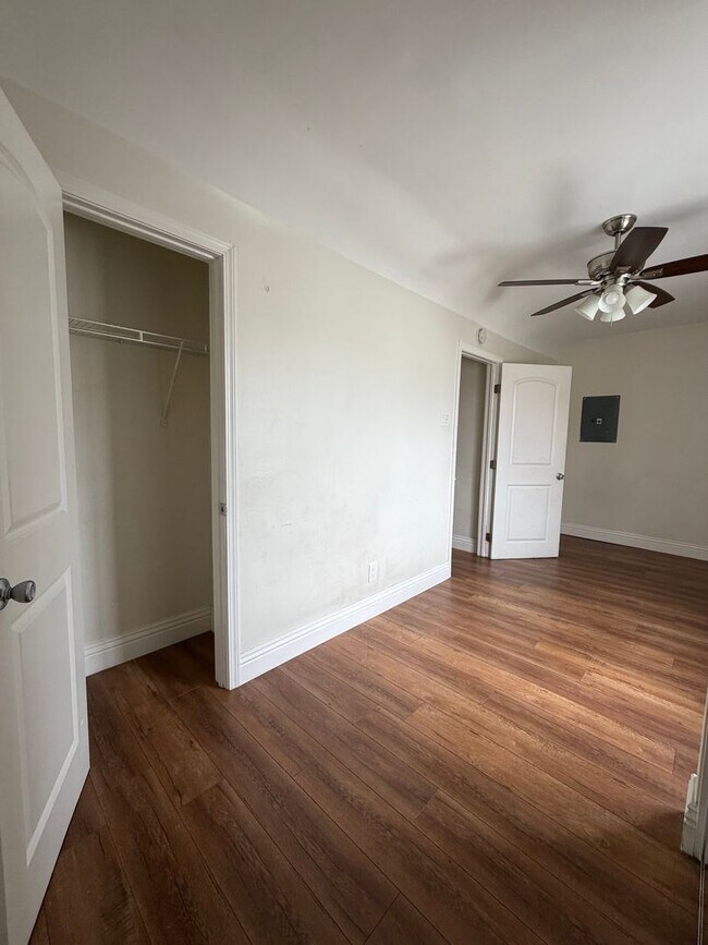 Building Photo - 108 E Date St