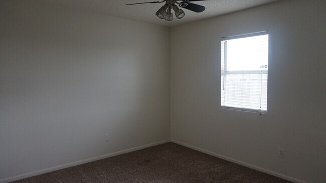 Building Photo - 4304 Sand Dollar Dr