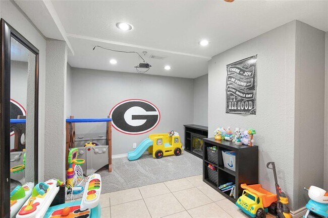 Building Photo - 1205 Ivybridge Dr