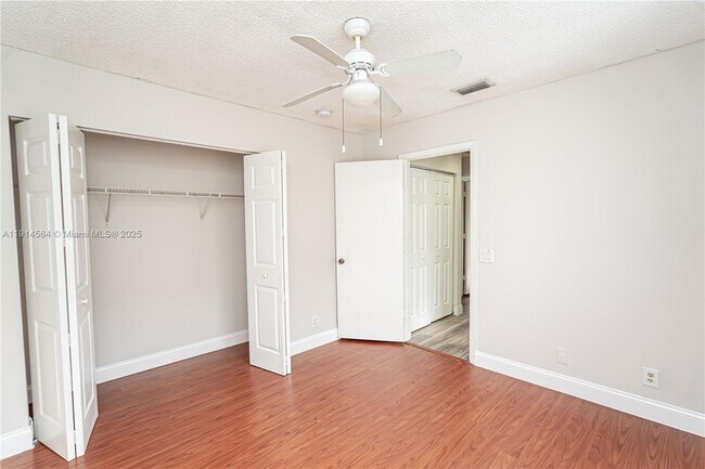 Building Photo - 1592 Salerno Cir