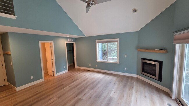 Building Photo - Beautiful 4 Bedroom 3.5 Bath - Boulder!