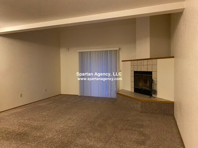 Building Photo - 131 23rd Ave SE