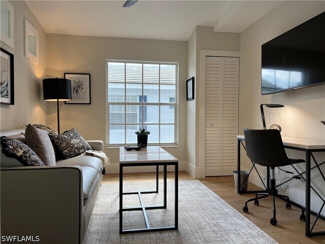 Building Photo - 7087 Barrington Cir