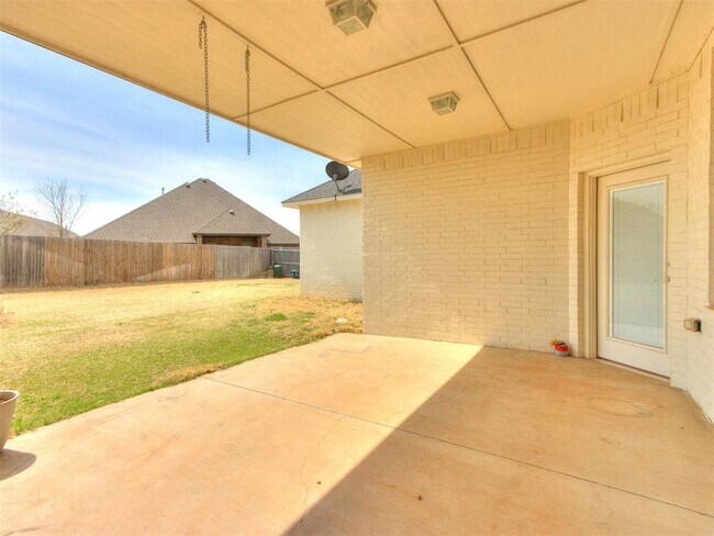 Building Photo - 3112 NW 184th Terrace