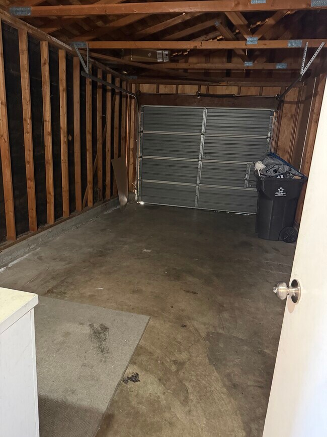 Building Photo - 1501-1505 Black Oak Dr. Stockton, CA