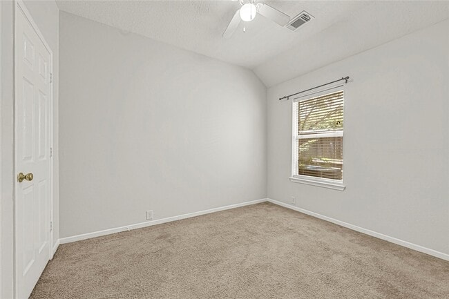 Building Photo - 7530 Broken Oak Ln