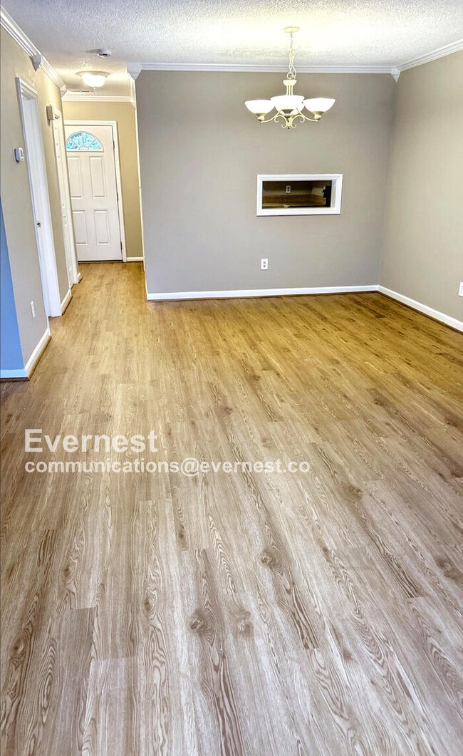 Building Photo - 1524 Township Cir