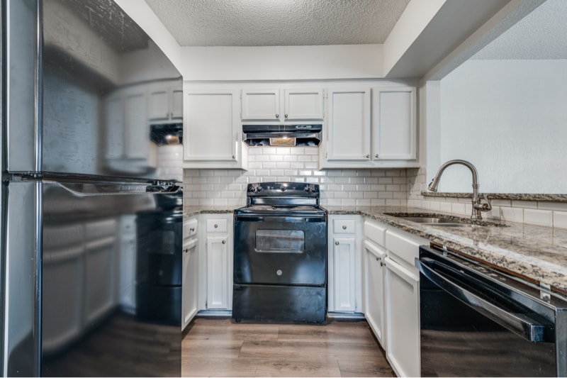 Building Photo - 1803 Cousins Ct