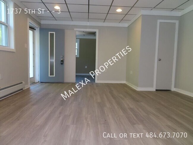 Building Photo - 1737 5th St