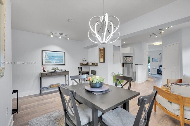 Building Photo - 618 86th St