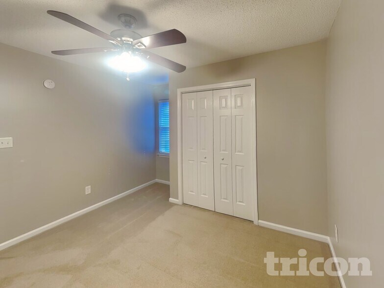 Building Photo - 2023 Westminster Ln