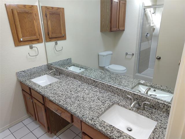 Building Photo - 5704 Congressional Dr