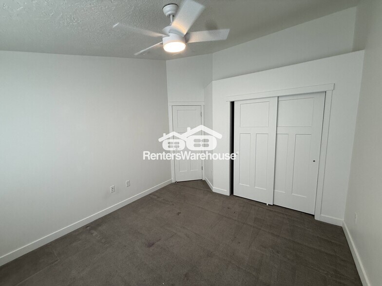 Building Photo - 14792 Chimney Pass Dr