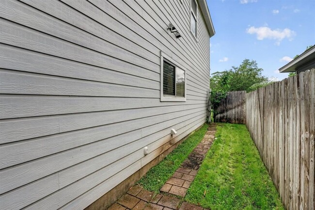 Building Photo - 4508 Peach Grove Rd