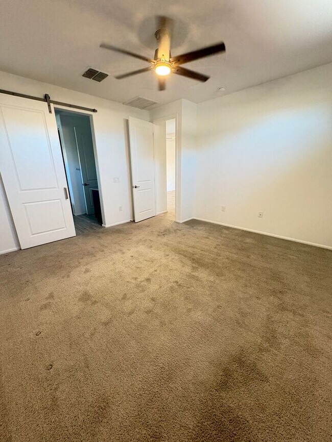 Building Photo - SAGUARO TRAILS 2bd PLUS DEN and 2ba HOME AVAILABLE NOW!!