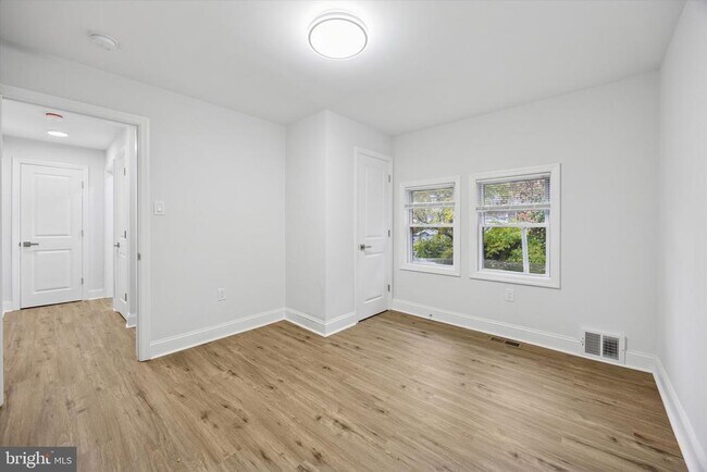 Building Photo - 229 New Jersey Ave