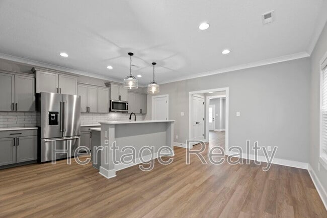 Building Photo - 7224 Sassafras Wy