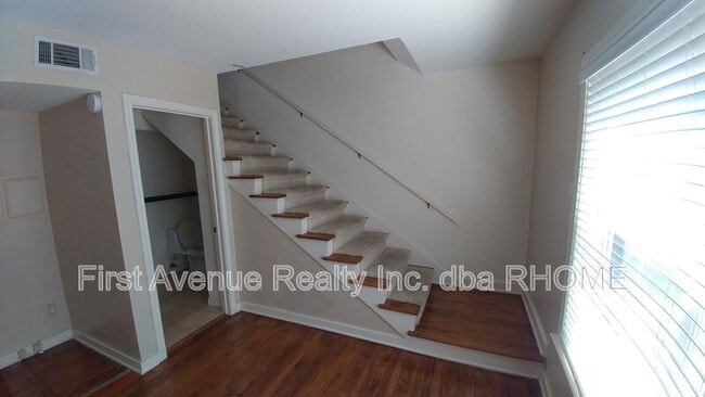 Building Photo - 6482 Bordeaux Ave