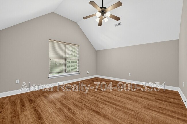 Building Photo - 12928 Windy Lea Ln