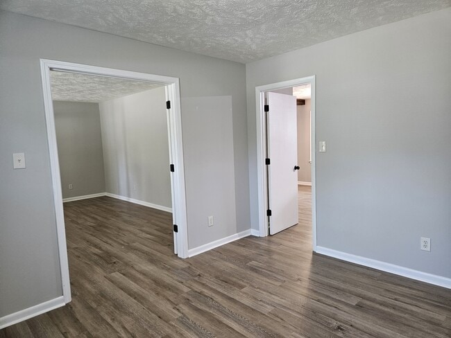 Building Photo - 309 Murray Fork Dr