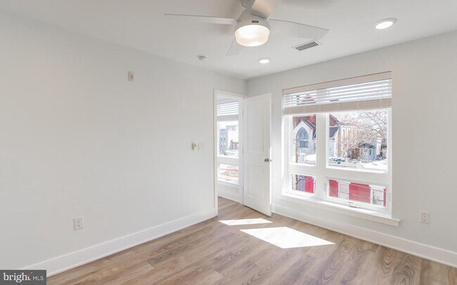 Building Photo - 1616 N Bailey St