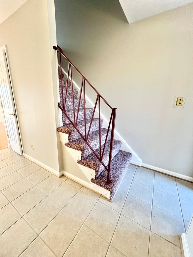 Building Photo - ***Waterfront Condo W/S/T INCLUDED!