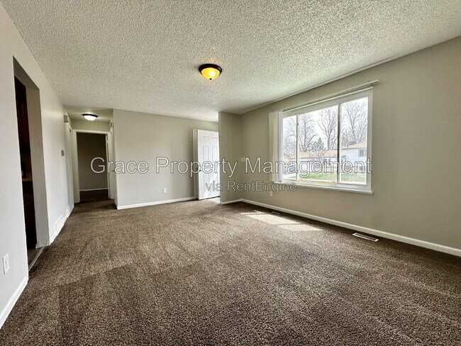 Building Photo - 3801 E 117th Ave