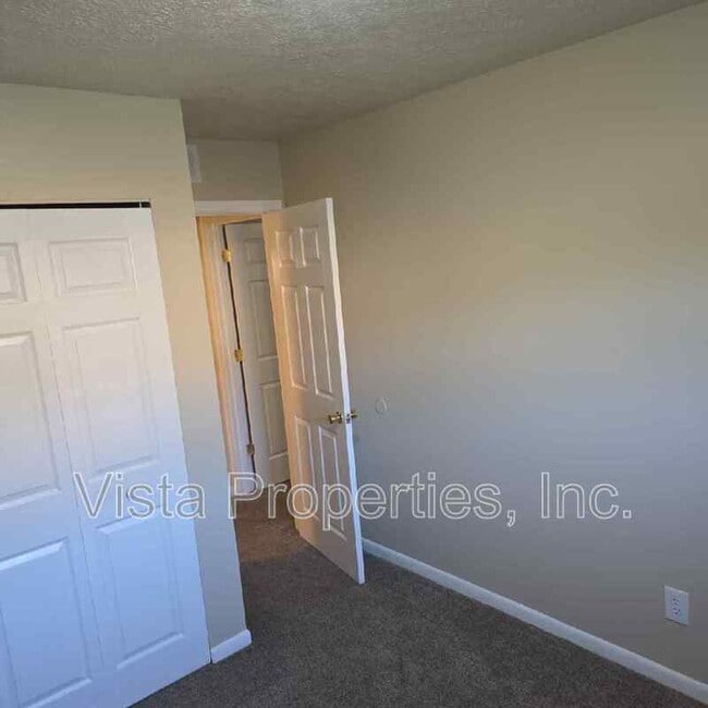 Building Photo - 4119 Glen Hill Manor Dr