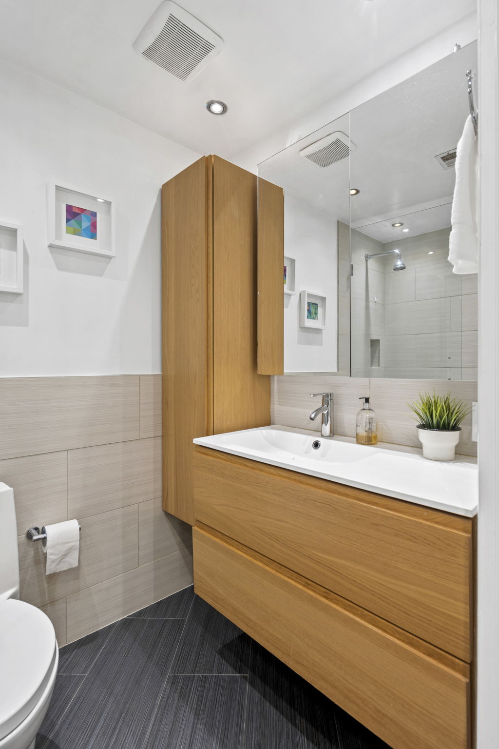 Building Photo - 1445 N St NW