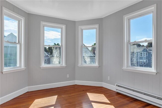 Building Photo - 111 Pocasset Ave