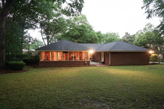 Building Photo - 116 Princeton Ln