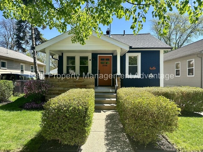 Primary Photo - Beautifully Updated 2-Bedroom Home w/ 2-Ca...