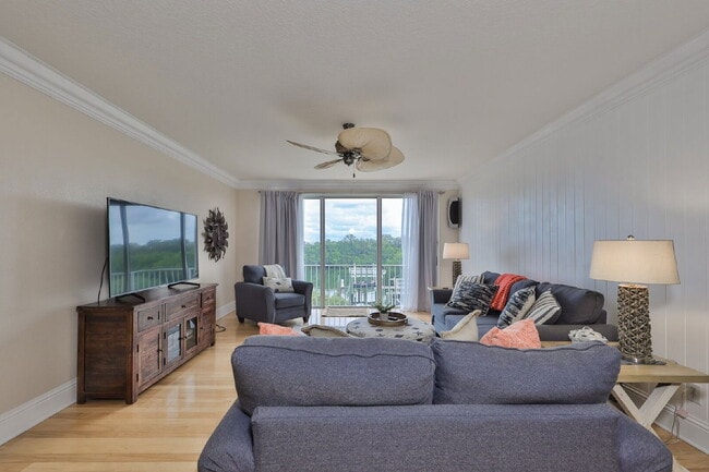 Building Photo - 1593 Pinellas Bayway S