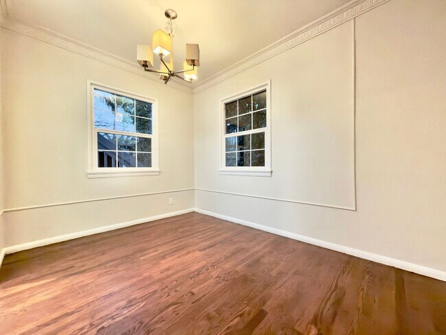 Building Photo - 1232 Ridgeley Dr