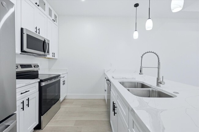 Building Photo - Luxury Duplex for Rent in Burnt Store Meadows, Punta Gorda**Reduced Rental Period Incentive**