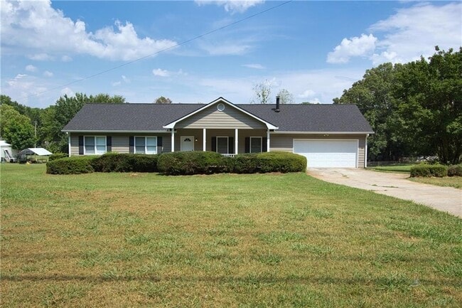 Primary Photo - 374 McGiboney Rd