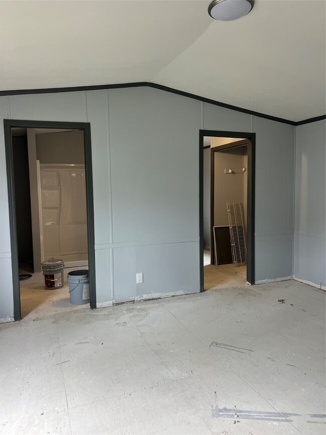 Building Photo - 105 Earl Rd