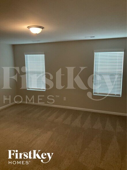 Building Photo - 7632 Wallace Farm Ln