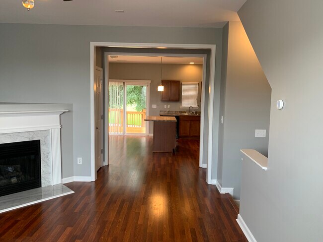 Building Photo - 2164 Persimmon Ridge Dr