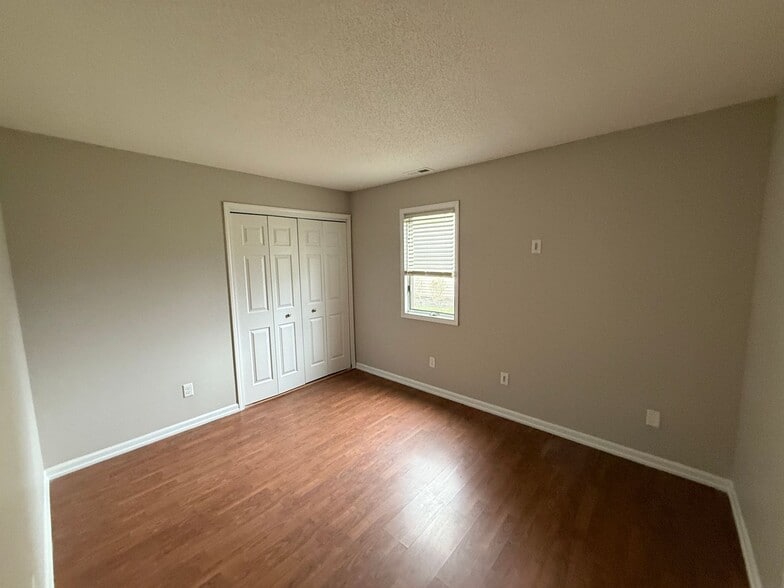 Building Photo - 6328 Neighbor Dr