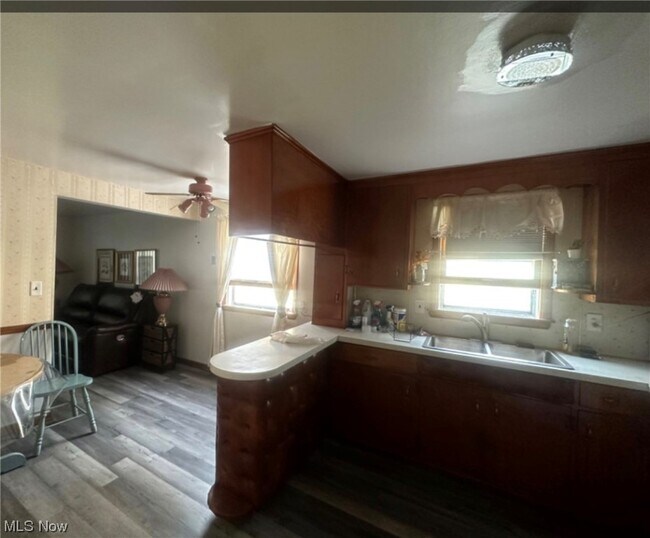 Building Photo - 1547 Chattanooga Ave