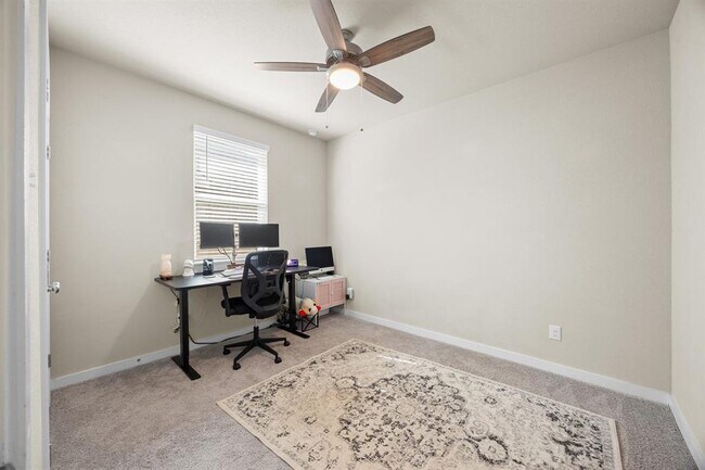 Building Photo - 2809 Stone Branch Dr