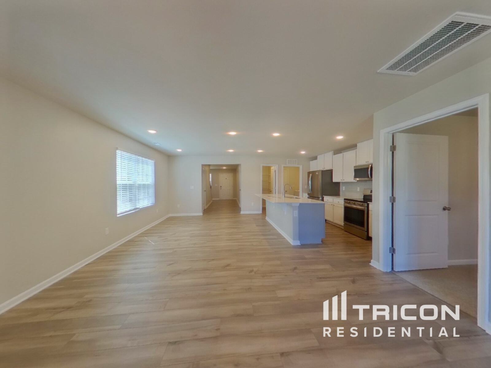 Building Photo - 2153 Trollinger Dr