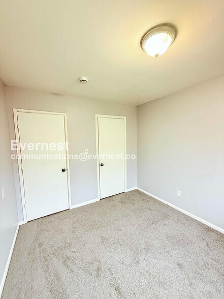 Building Photo - 18711 Schoolcraft Rd