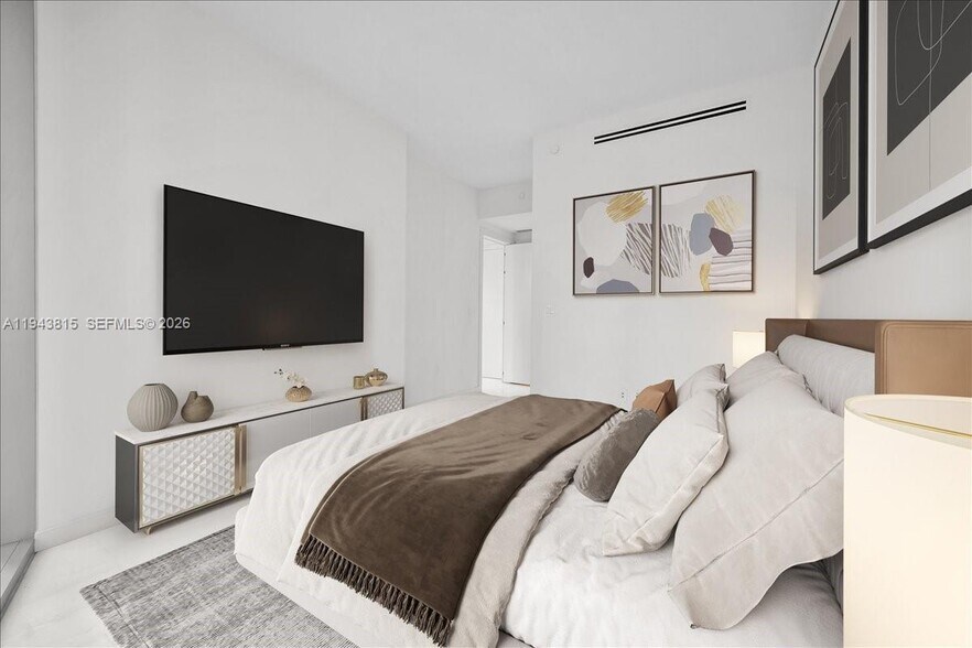 Building Photo - 300 Biscayne Boulevard Way