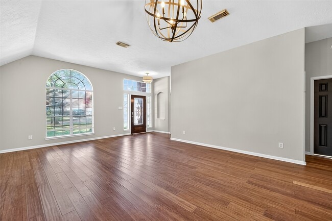 Building Photo - 16431 Red Crest Dr