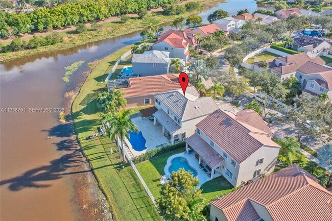 Building Photo - 1176 Cedar Falls Dr