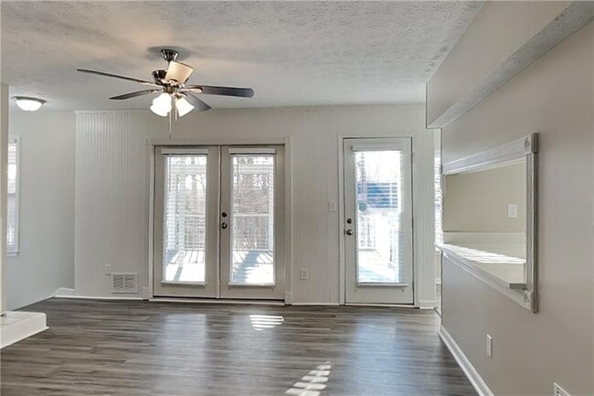 Building Photo - 4440 Coventry Ct