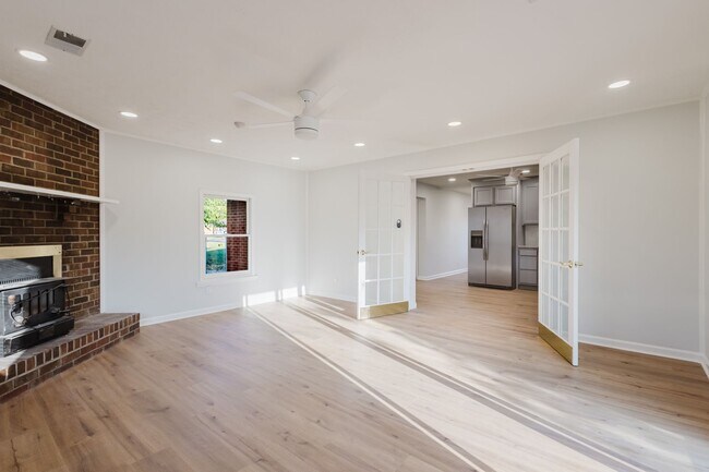 Building Photo - Completely Renovated House in the Holiday Hills Subdivision   251125